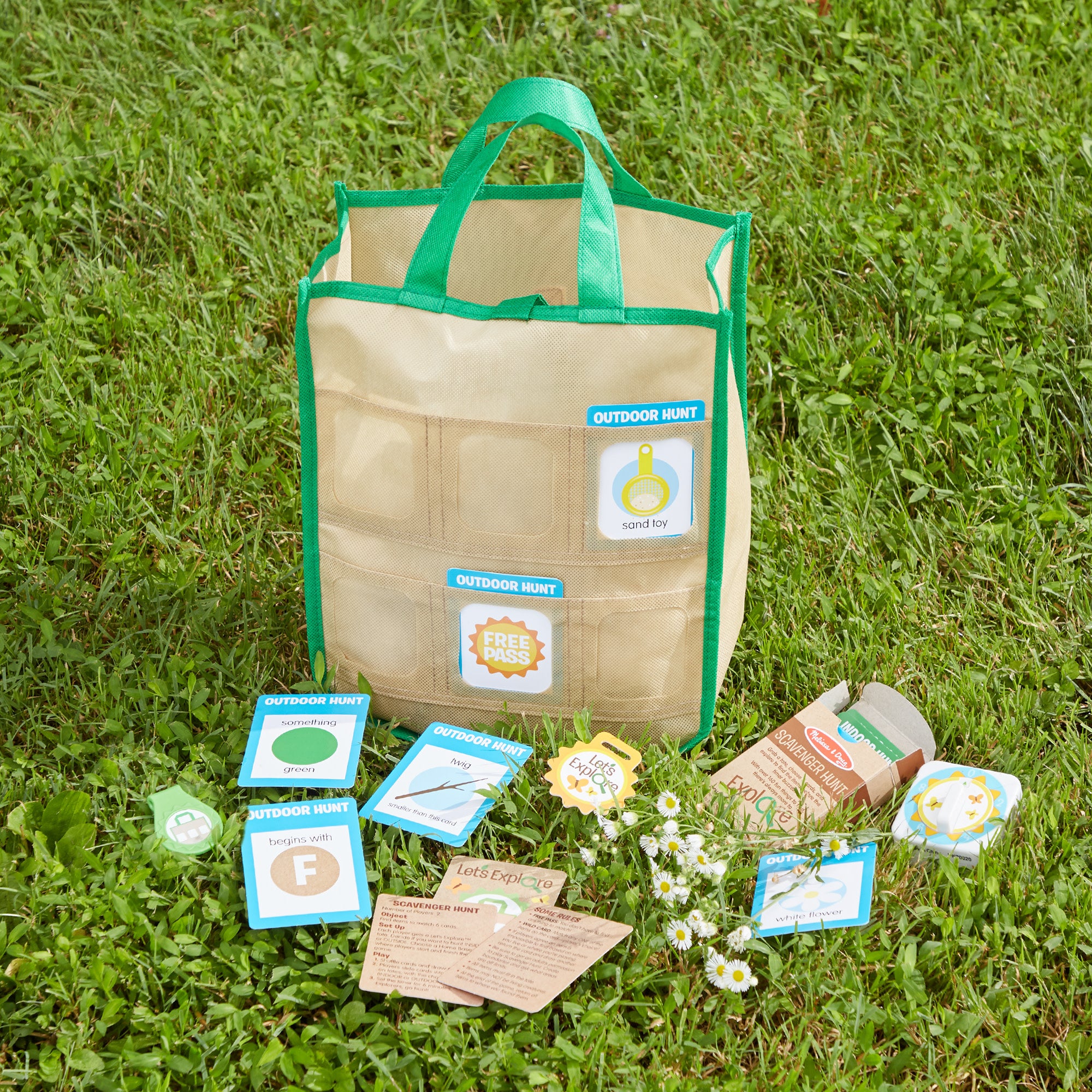 Melissa & Doug Let??s Explore Indoor/Outdoor Scavenger Hunt Play Set - Image 9