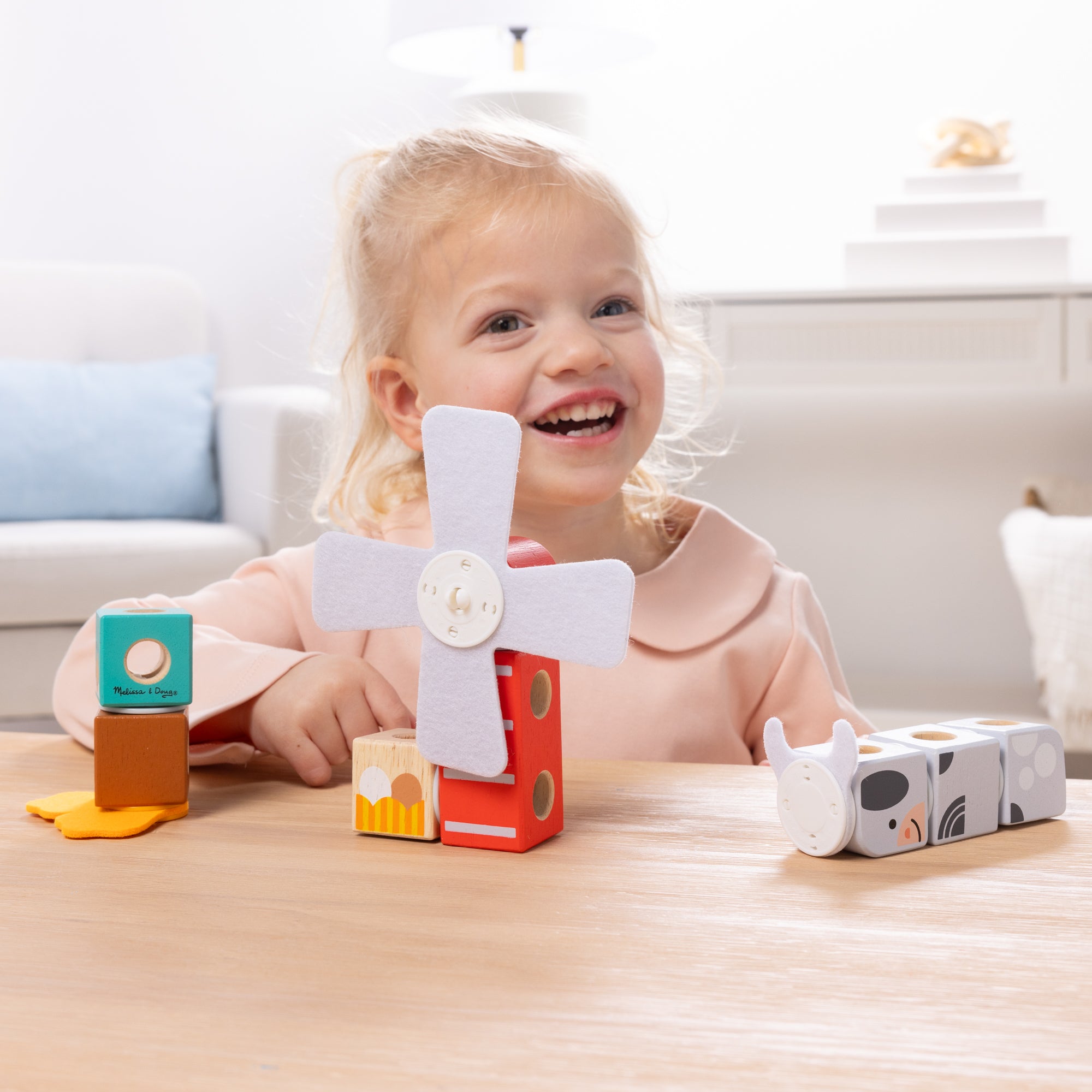 Melissa & Doug Blockables? Play Sets Farm and Farm Friends 2-Pack Bundle - Image 8