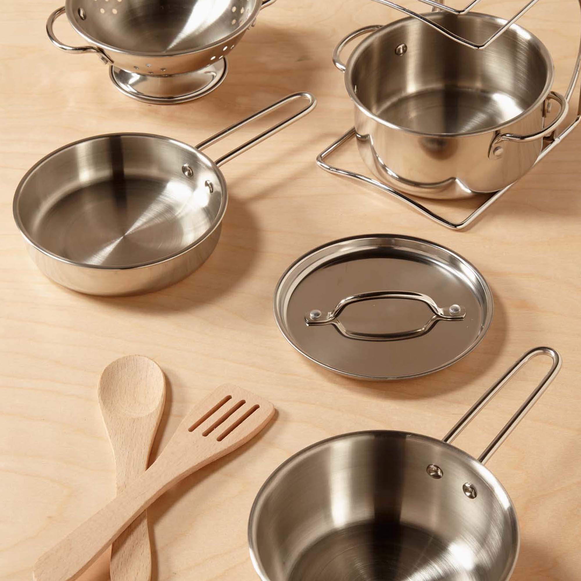 Melissa & Doug Stainless Steel Pots & Pans Play Set - Image 9