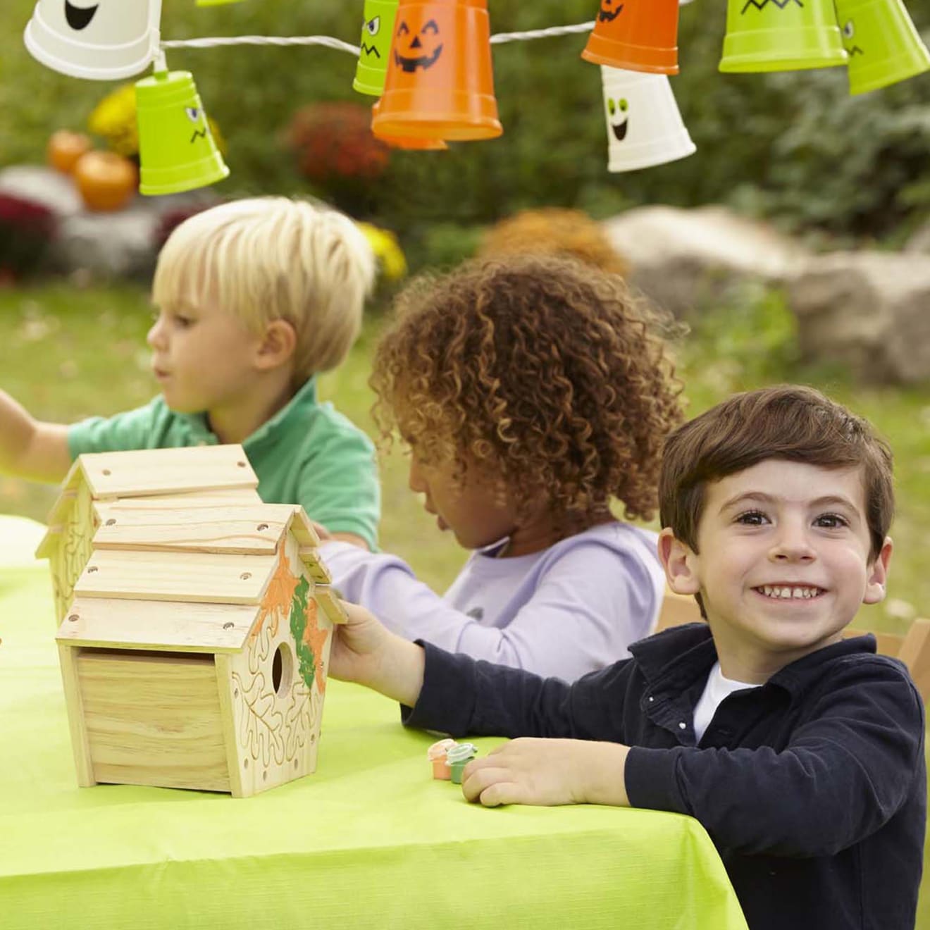 Melissa & Doug Created by Me! Birdhouse Wooden Craft Kit - Image 6