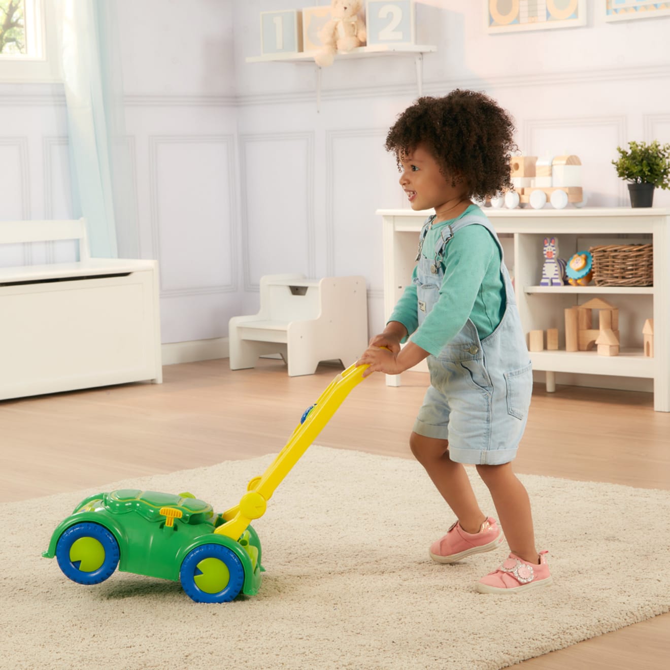 Melissa & Doug Snappy Turtle Mower - Image 5