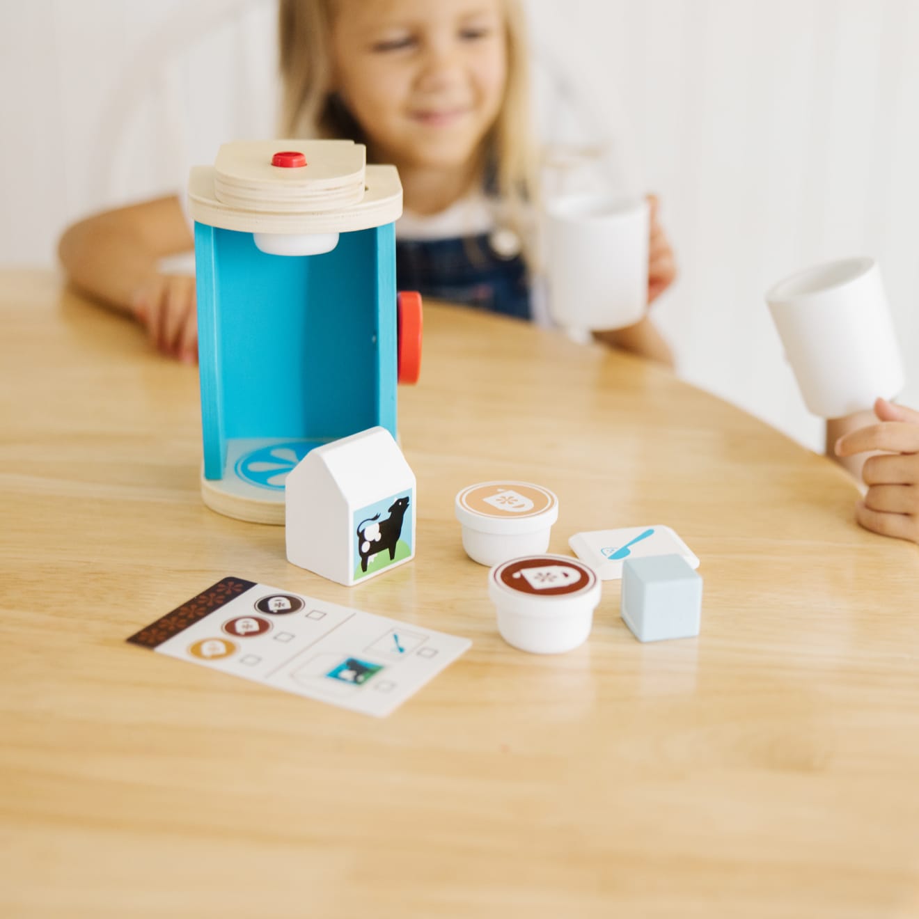 Melissa & Doug Wooden Brew & Serve Coffee Set - Image 5