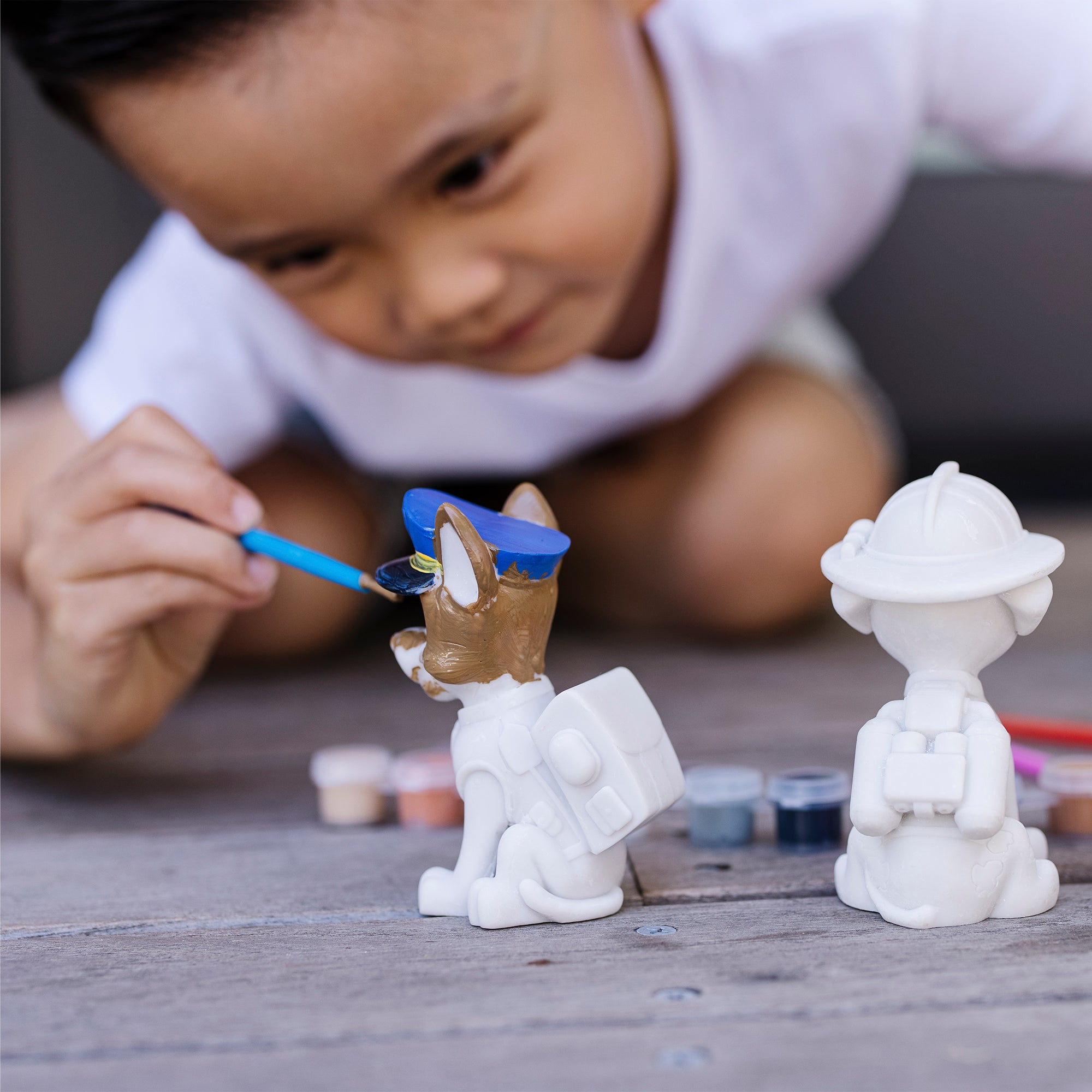 Melissa & Doug PAW Patrol Craft Kit - Pup Figurines - Image 10